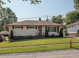 2909 Friar Dr, Parma, OH