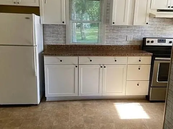 2-4 Maple St #4-1/2, Marcellus, NY 13108