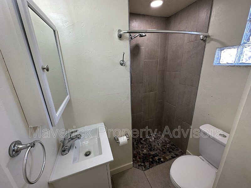 1st image of 117 Princeton Dr SE Unit C