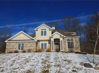 275 Ruby Ln, Streetsboro, OH 44241