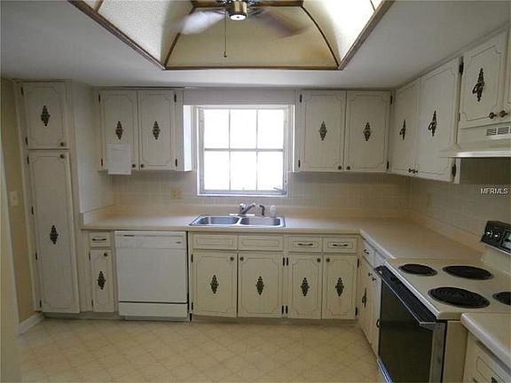 4th image of 1626 S Lake Ave APT 4