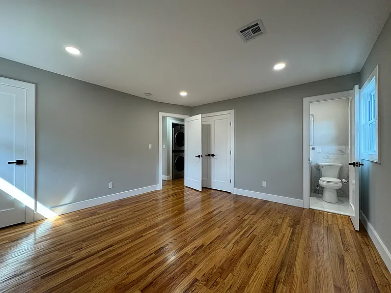 203 Westervelt Pl #2 — Photo 15
