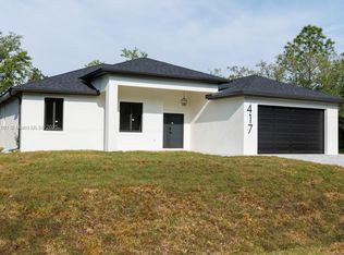 417 Cleveland Ave, Lehigh Acres, FL 33972