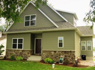 57484 Gearharts Landing Rd, Three Rivers, MI 49093