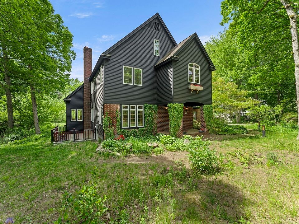 1st image of 28 Vincent Rd
