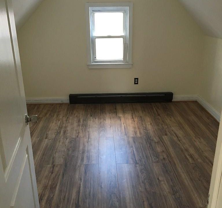 1st image of 17 Hamilton Ave