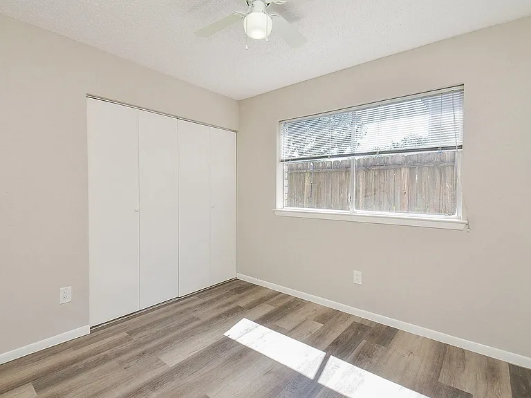 22630 Powell House Ln — Photo 24