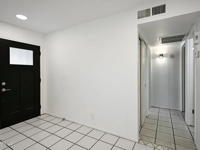 5833 W John Cabot Rd — Photo 22