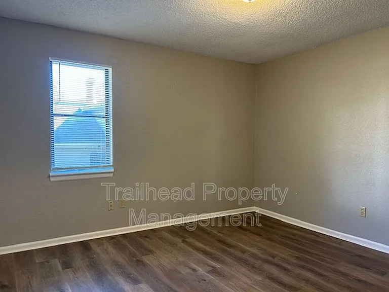 8702 NW 82nd Ter #A — Photo 10