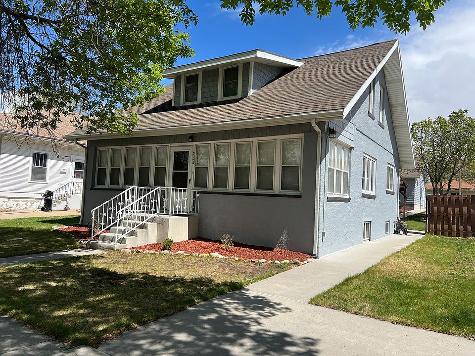1st image of 734 Shelton St