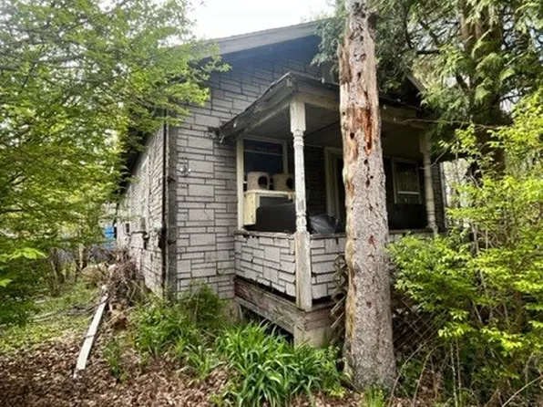 2270 W River Rd, Newton Falls, OH 44444