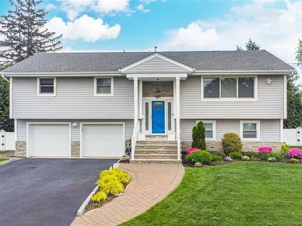 555 Asbury St, New Milford, NJ 07646