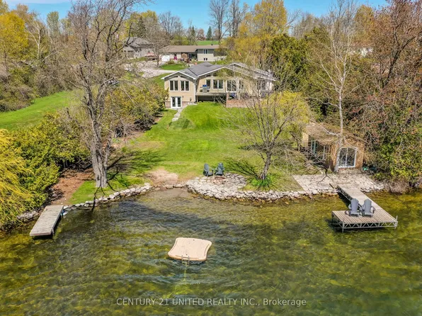 1714 Westview Point Rd, Selwyn, ON K0L 2H0