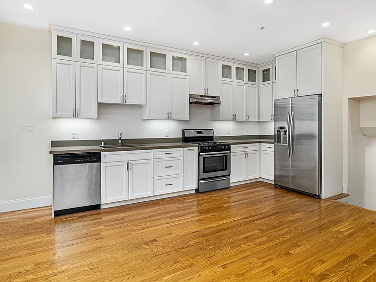 639A Natoma St — Photo 12