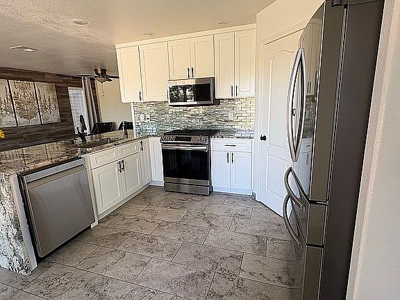 5th image of 4843 Calle Bella Ave