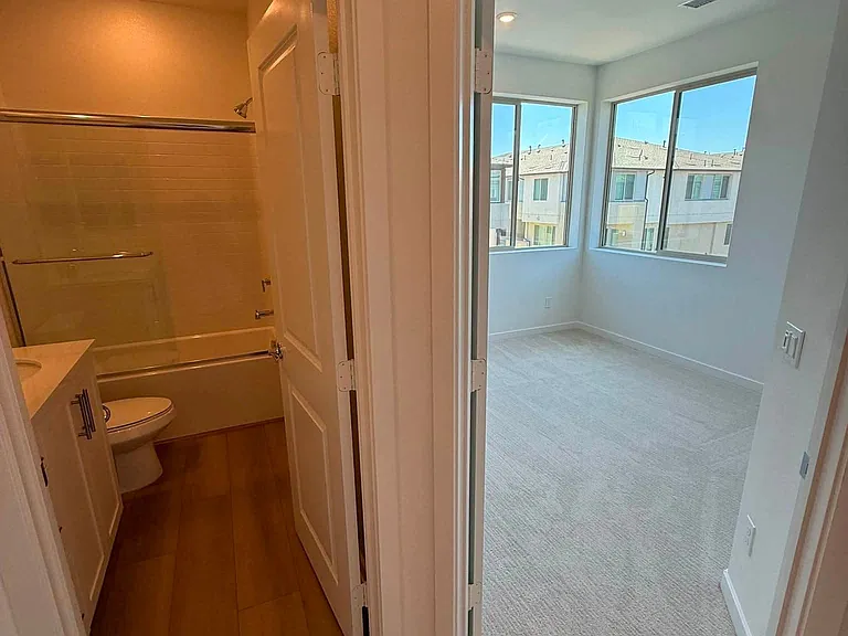 1576 Lima Way — Photo 9