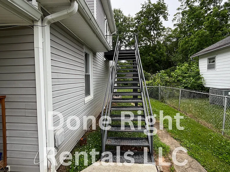 510 W 15th St #UP — Photo 1