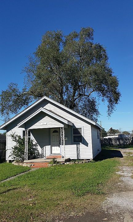 1st image of 1112 Gary Ave