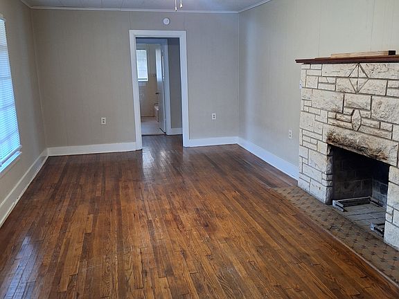5th image of 2315 Willowwood St