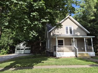 317 N Grant Ave, Three Rivers, MI 49093