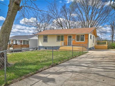 3710 Elmwood Ave, Kansas City, MO, 64128