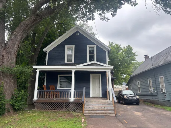 140 W Pewabic St, Ironwood, MI 49938