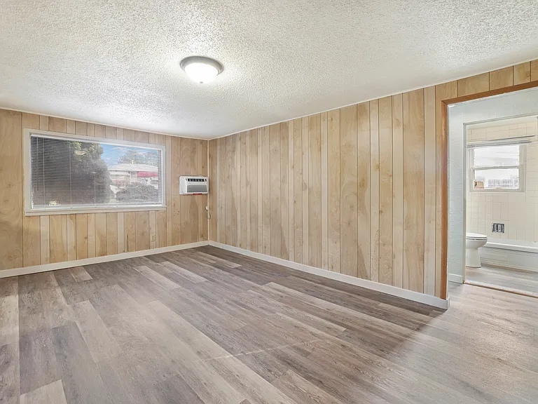 545 Madison St — Photo 16