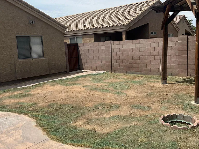 15946 W Williams St — Photo 33