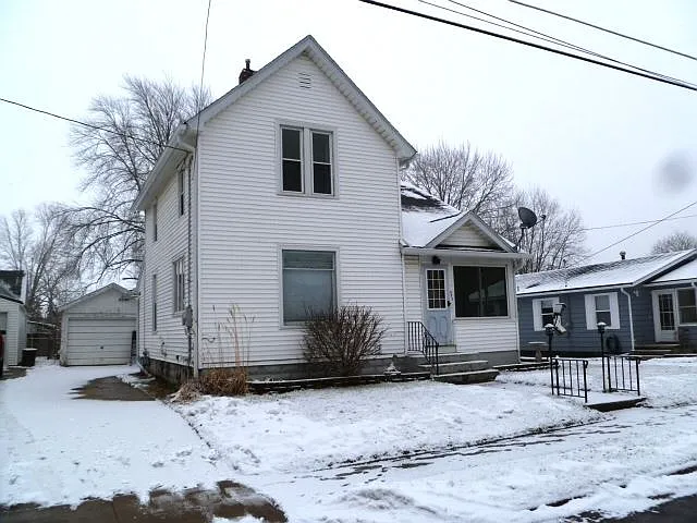 429 Mathews St photo 1