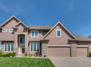 8109 N 164th St, Bennington, NE 68007