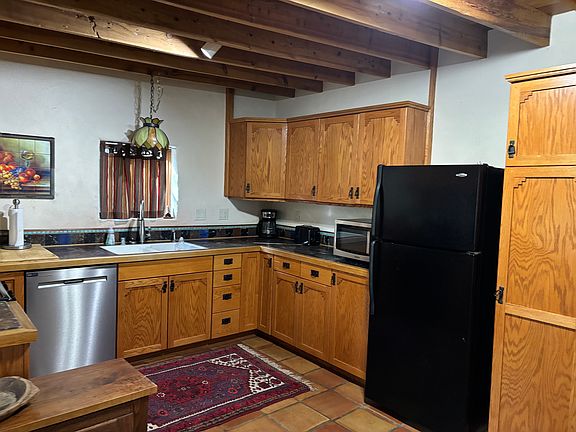 2nd image of 441 Apodaca Hl #441