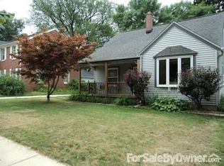 6413 W Clarke St, Wauwatosa, WI 53213