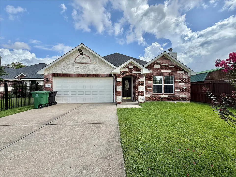 6650 Roberson St