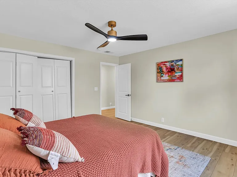 4011 Danbury Dr — Photo 20