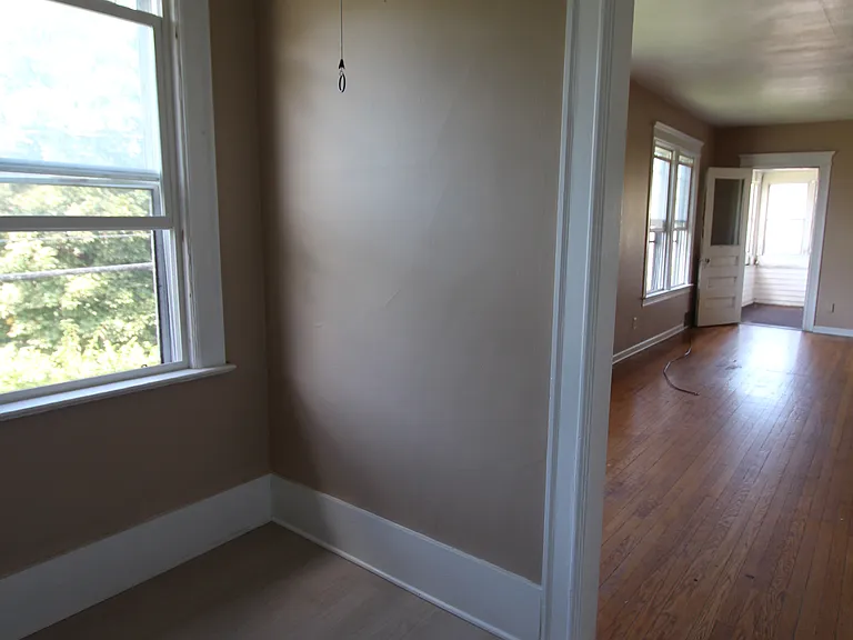 300 1/2 S Lowell Ave — Photo 10