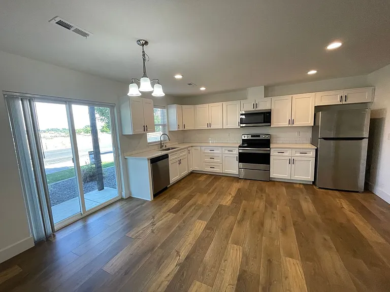 2805 W Marina Dr — Photo 18