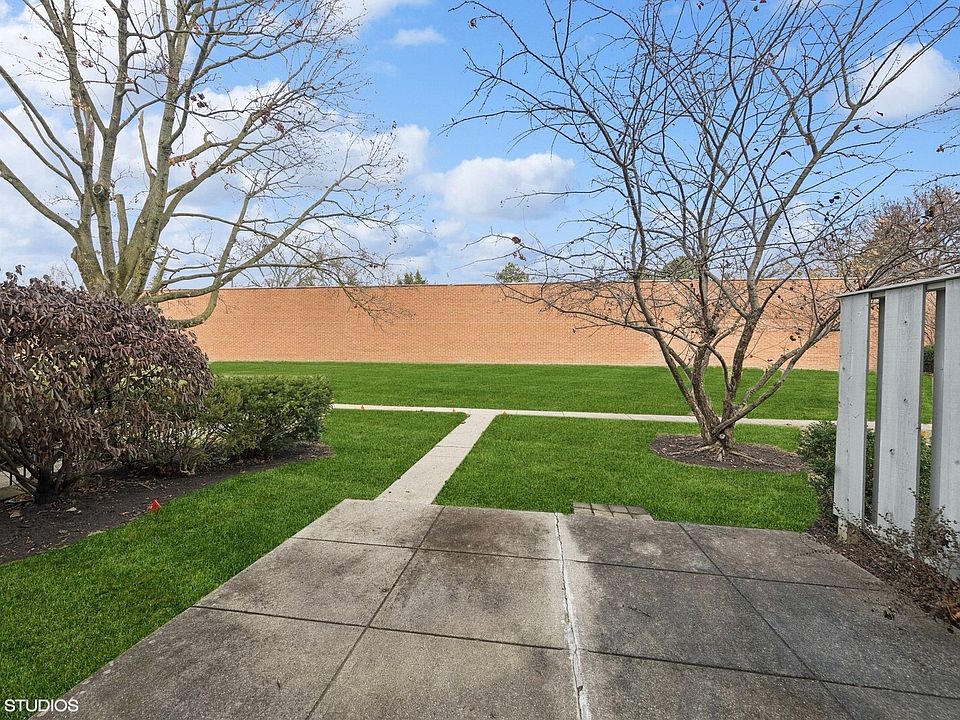 2nd image of 1203 Chanticleer Ln