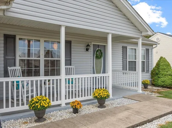 41 Carrollton Ct, Weyers Cave, VA 24486