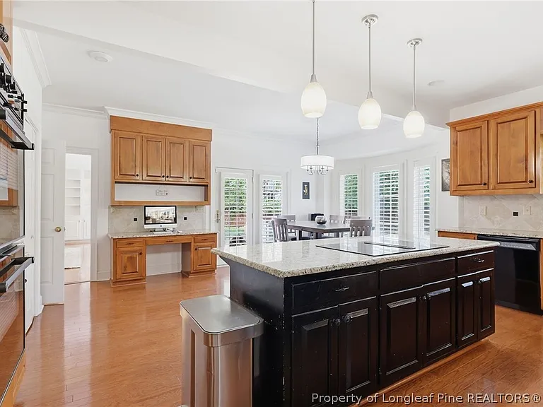 3525 Prestwick Dr — Photo 9