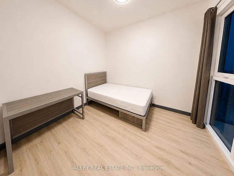 308 King St N #1003 — Photo 6