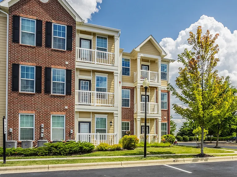 The Avenue at Polaris Apartments — Photo 46