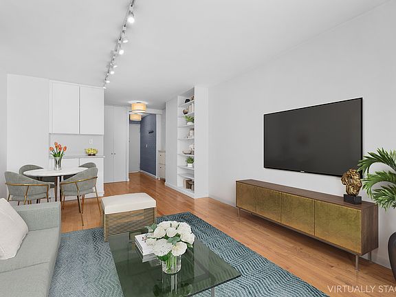3rd image of 220 E 57th St APT 5K