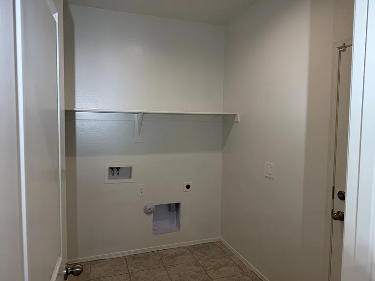9427 E Alfalfa Dr — Photo 5