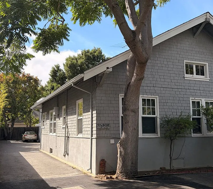 573 Lytton Avenue