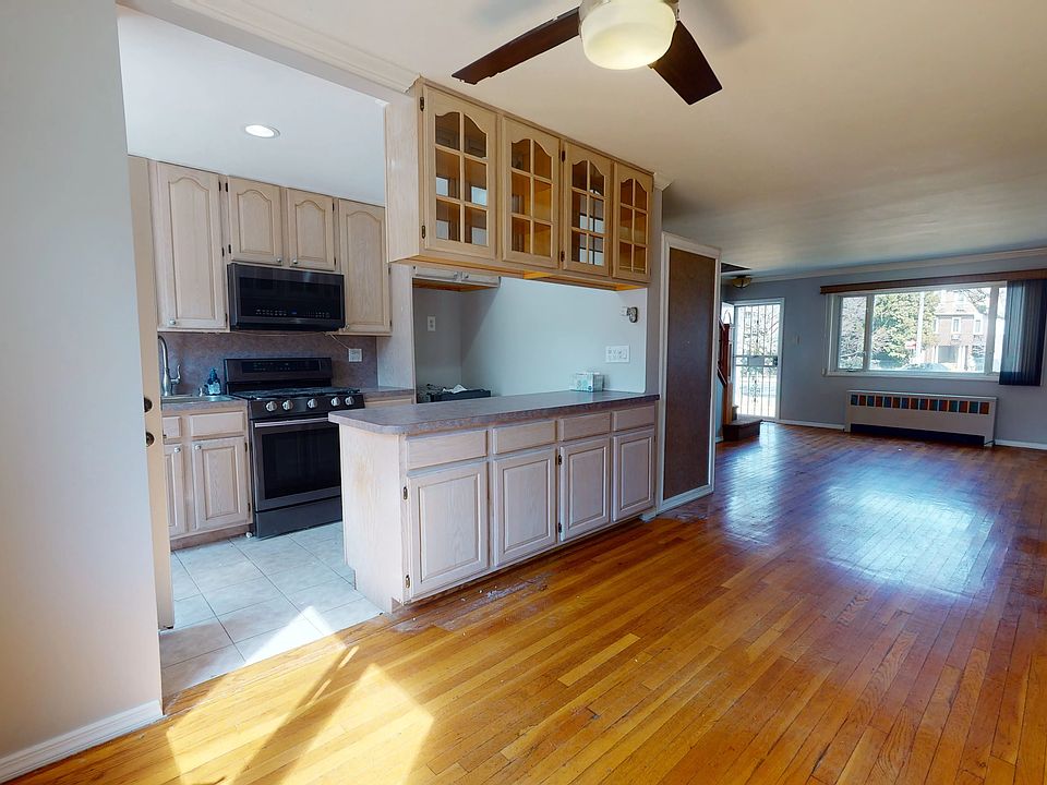 1st image of 13-64 Bell Blvd #1364