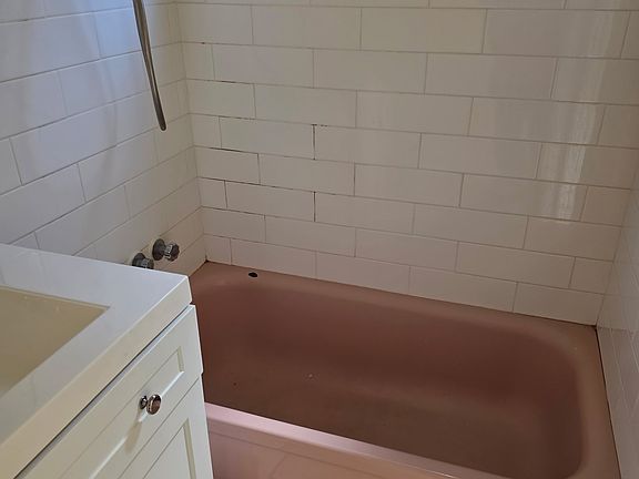 3rd image of 2229D Humboldt Ave