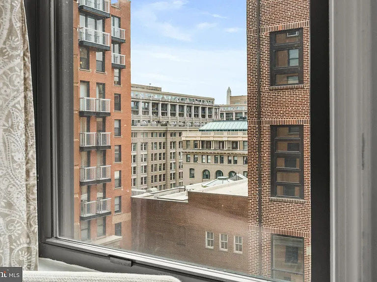 631 D St NW #845 — Photo 34