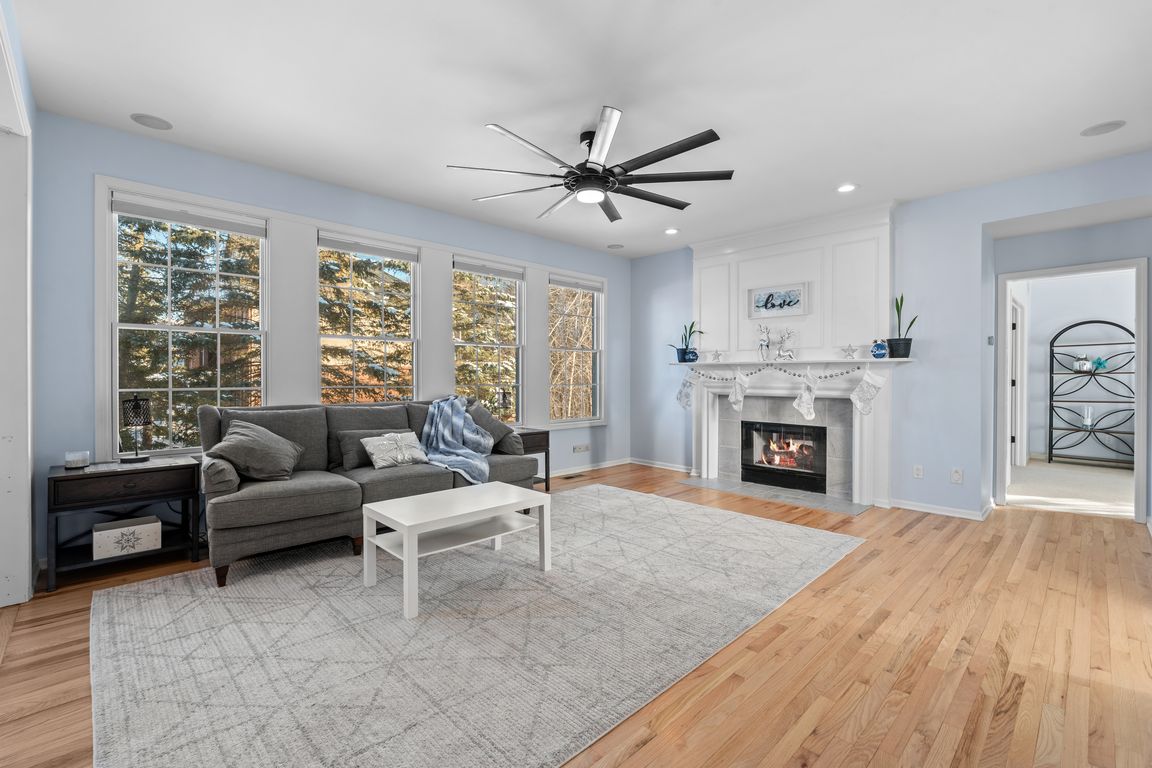 next background image