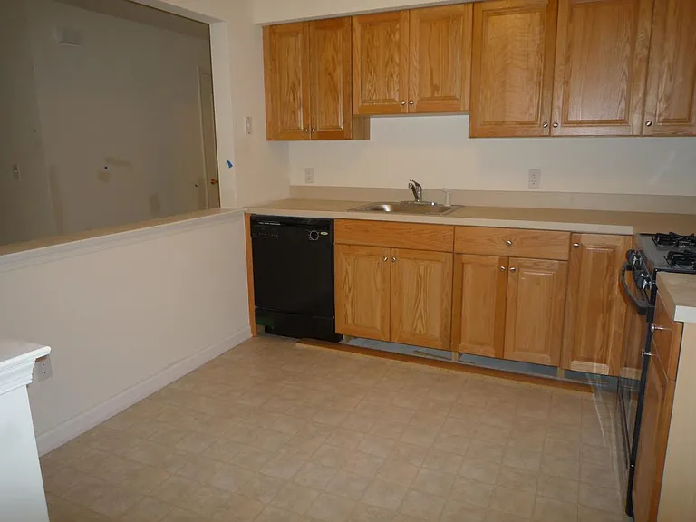 1324 Fernwood Ct #1324 — Photo 8