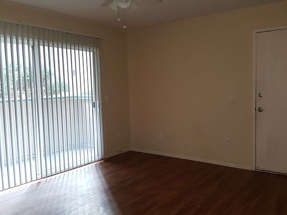 3431 Capalina Rd. #15 Living Room